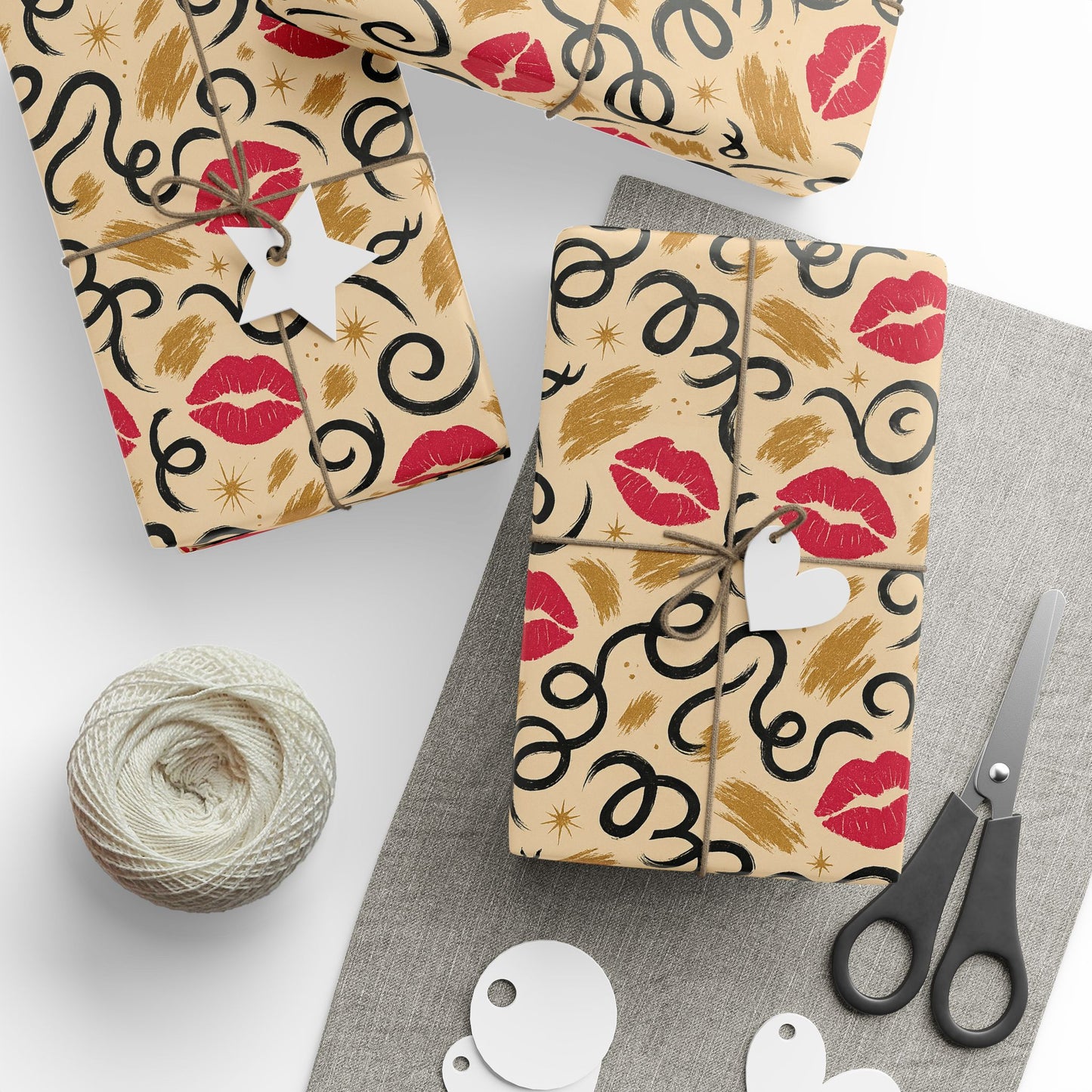 “Festive kisses”Wrapping Paper