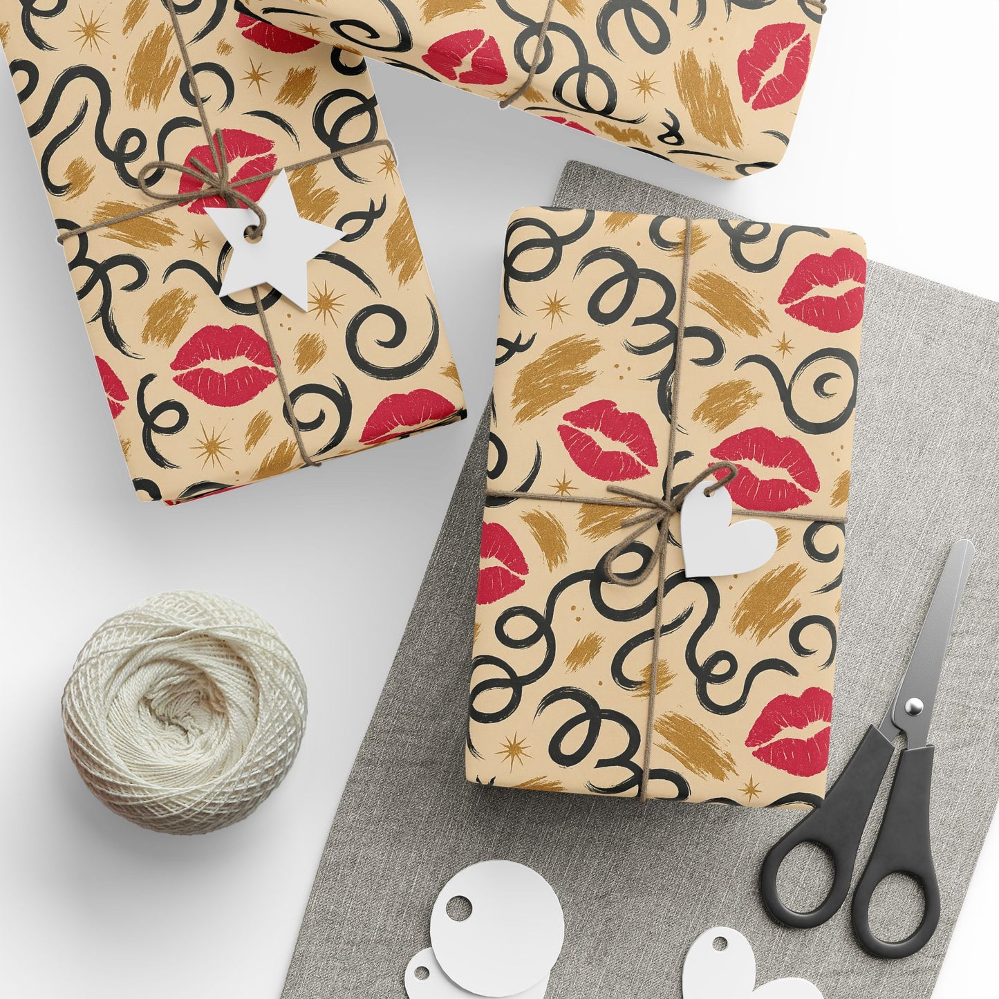 “Festive kisses”Wrapping Paper